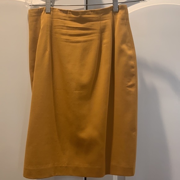 Vintage Anne Taylor 100% Wool 2 Pc. Blazer Skirt Office Attire 8 Mustard Yellow - Picture 4 of 6